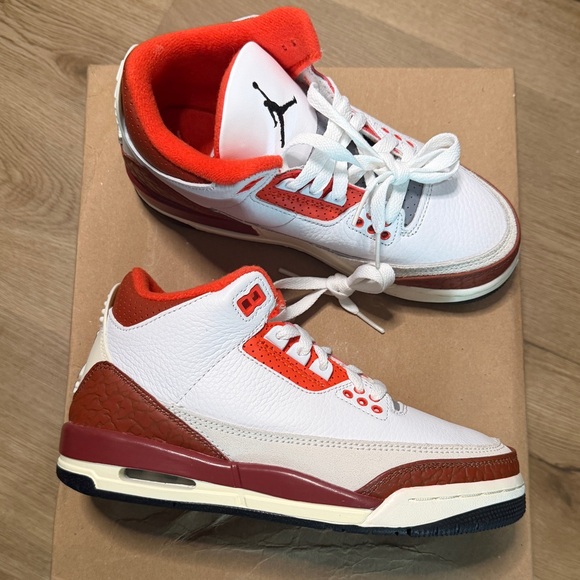 Jordan 3 retro SE
Gs
Brand new - Picture 3 of 10